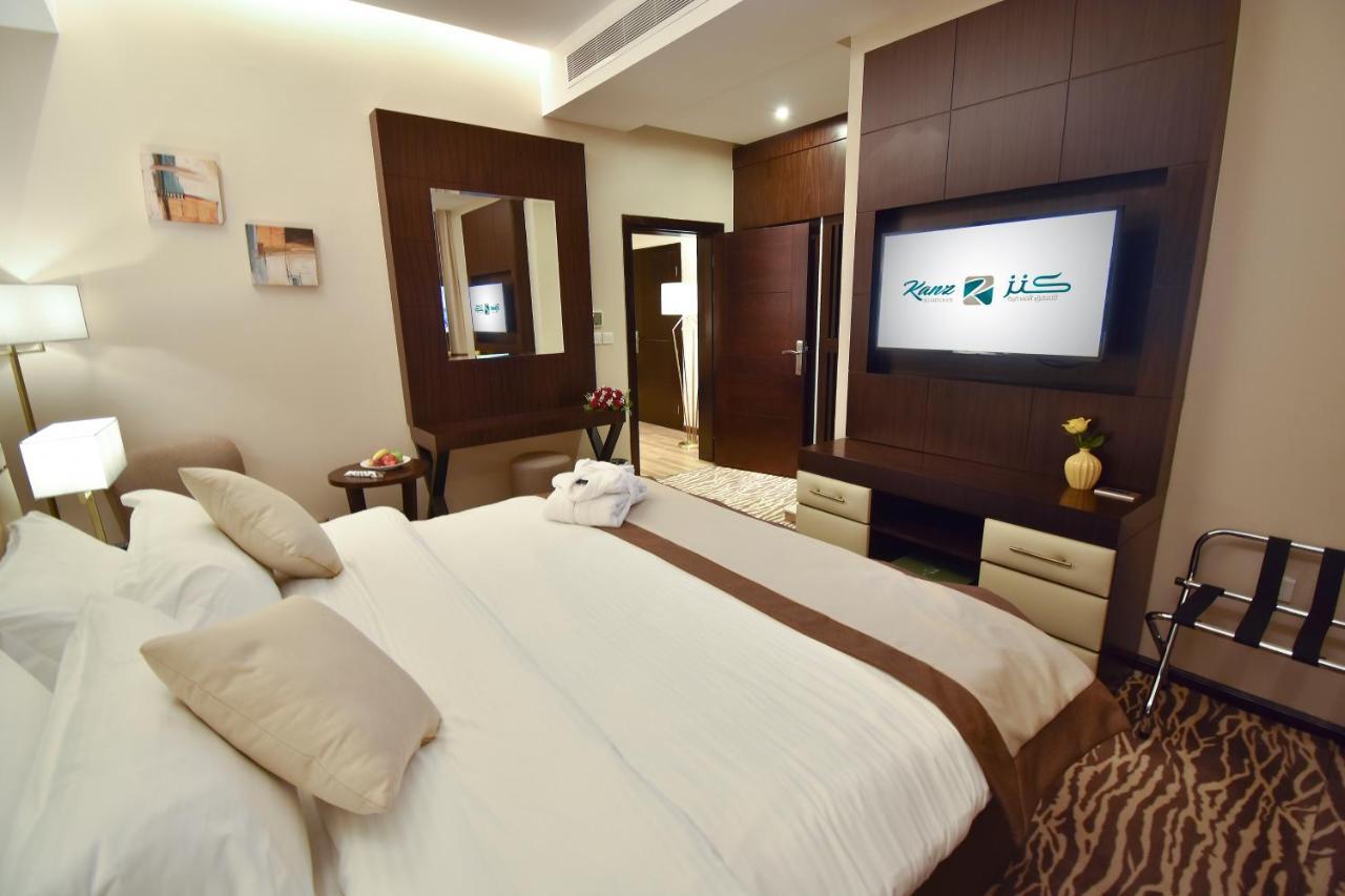 Aparthotel Kanz Suites *