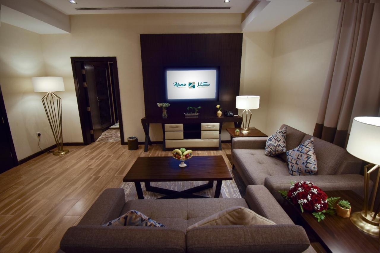Aparthotel Kanz Suites *