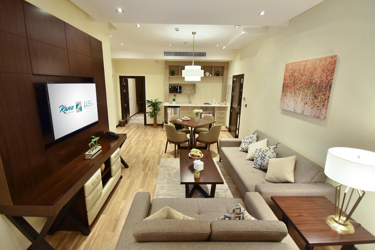 Aparthotel Kanz Suites *